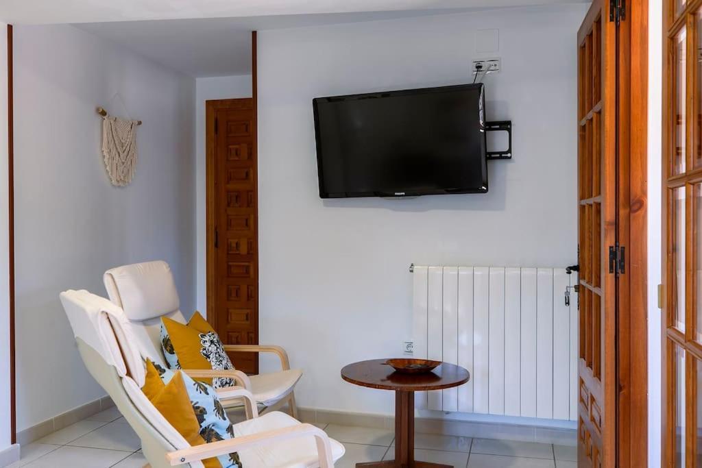 Casa Feli - Apartamento Con Jardin Privado En Los Pirineos Кастьельо-де-Хака Экстерьер фото